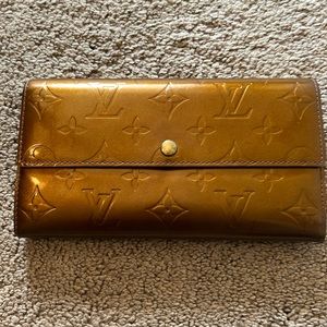 Louis Vuitton Gold long Vernis wallet